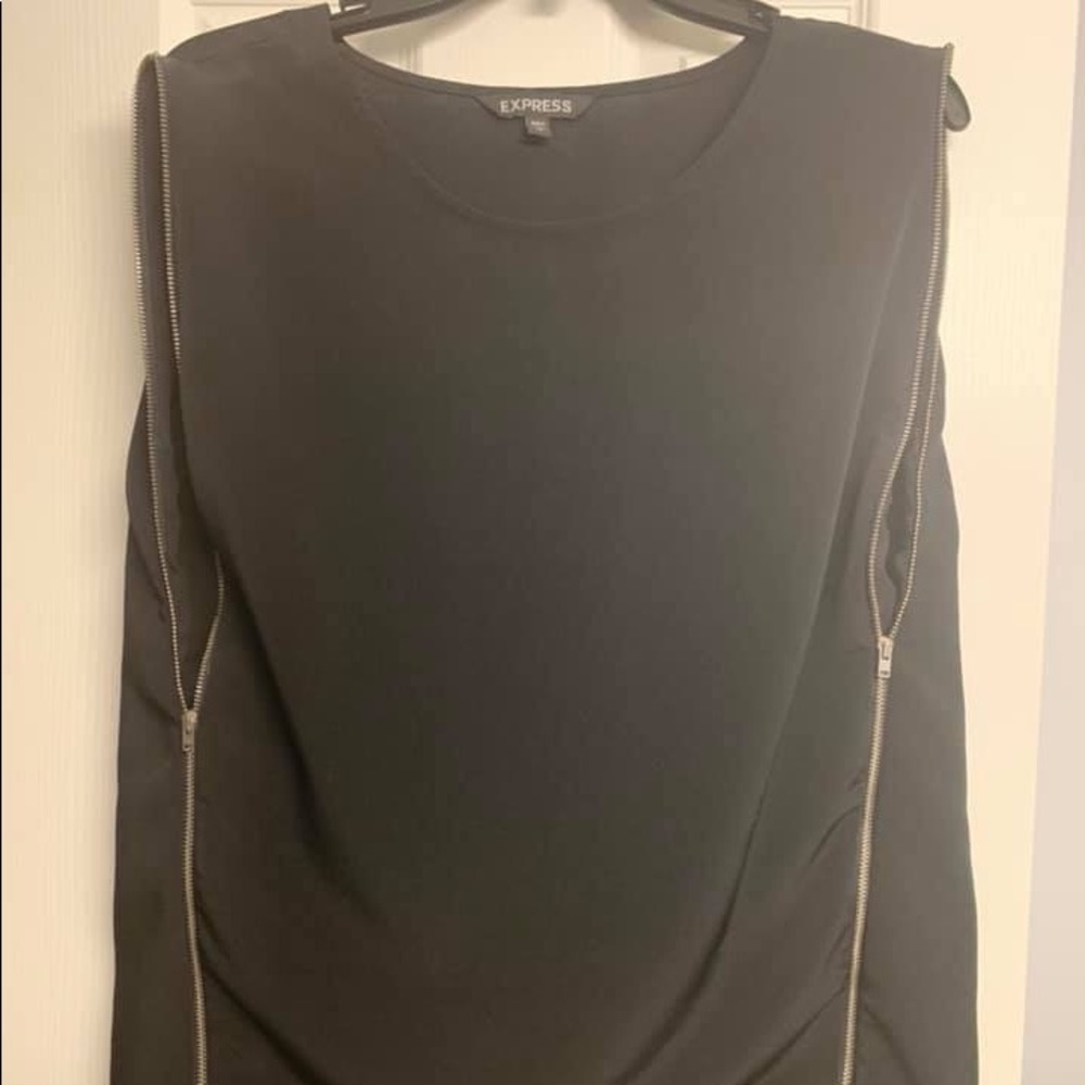 Sleeveless top